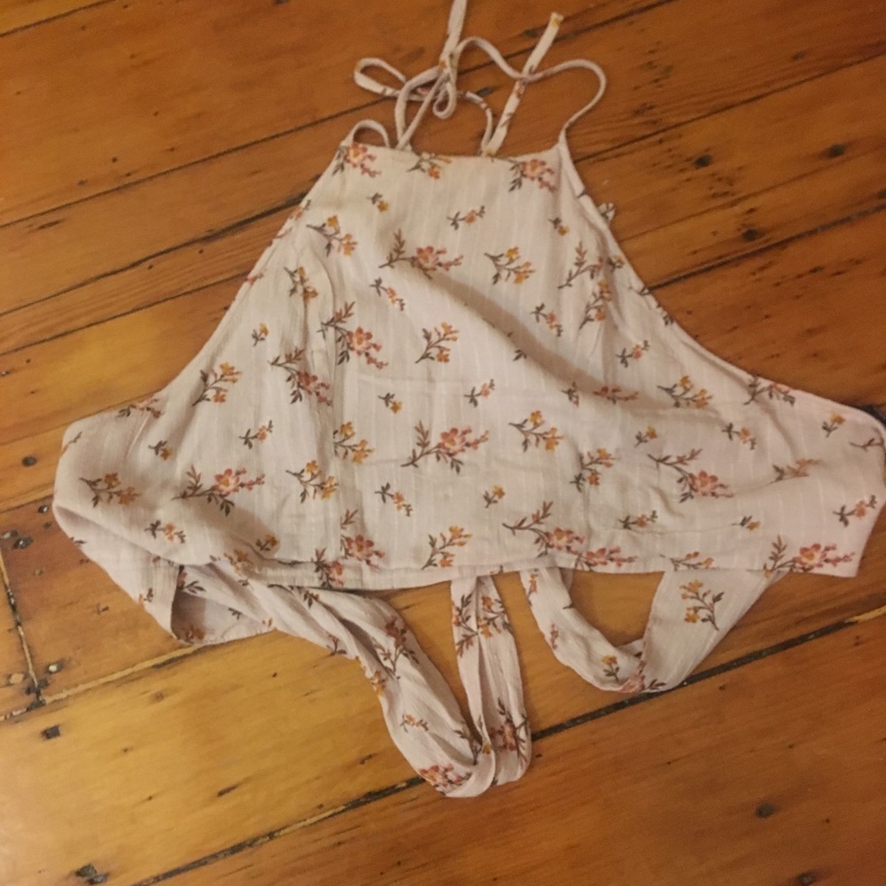 Cropped halter top